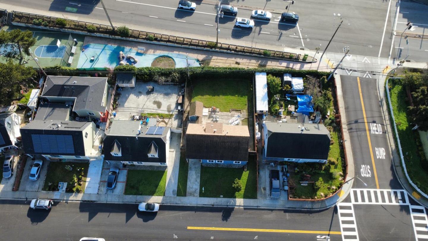 Detail Gallery Image 37 of 42 For 129 Francisco Dr, South San Francisco,  CA 94080 - 4 Beds | 2 Baths