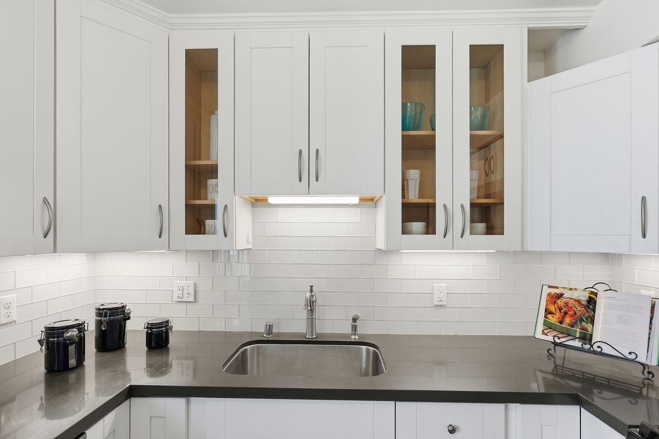 Detail Gallery Image 8 of 42 For 129 Francisco Dr, South San Francisco,  CA 94080 - 4 Beds | 2 Baths