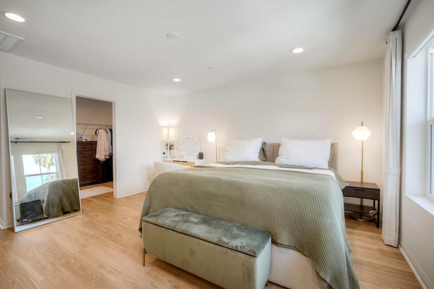 Detail Gallery Image 15 of 33 For 3072 Glenmore St, Vista,  CA 92081 - 3 Beds | 2/1 Baths