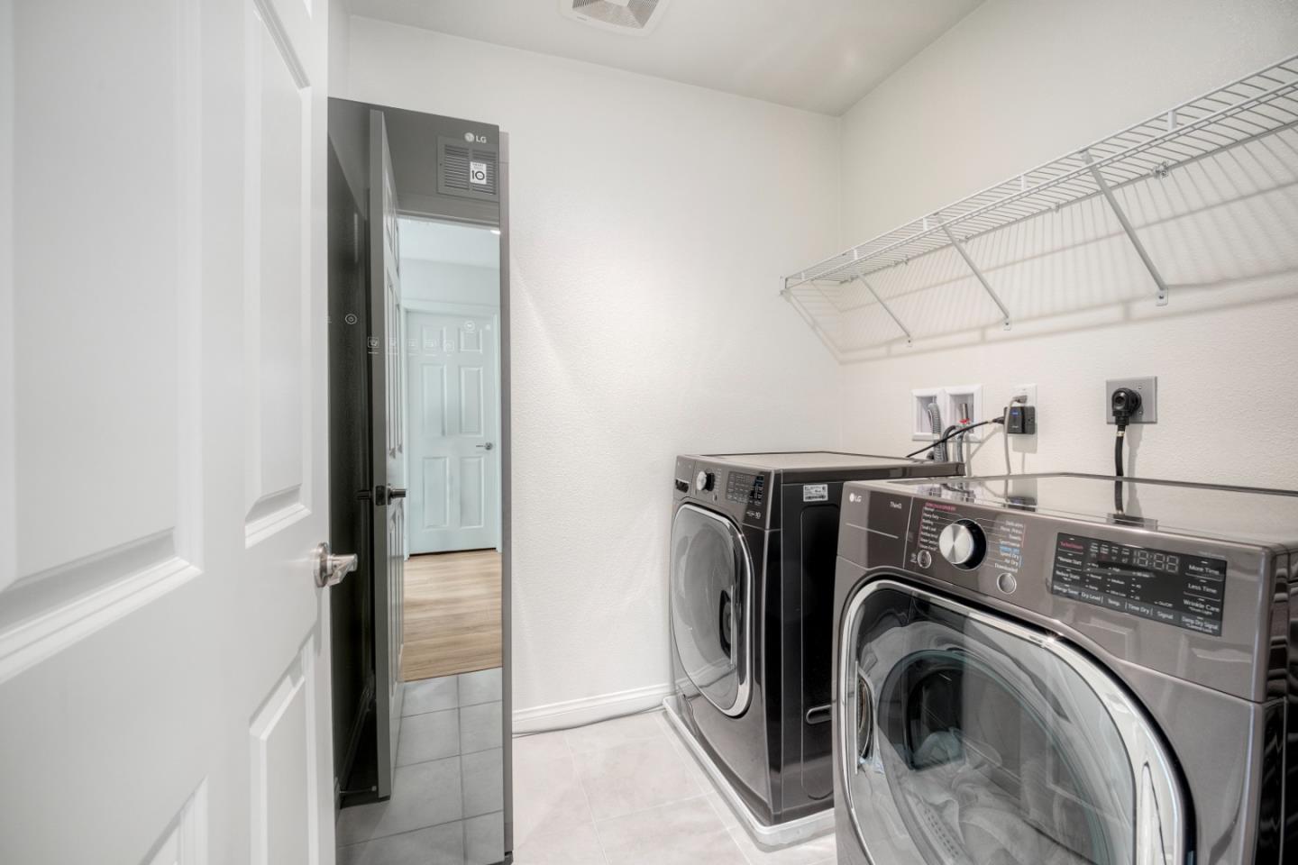 Detail Gallery Image 21 of 33 For 3072 Glenmore St, Vista,  CA 92081 - 3 Beds | 2/1 Baths