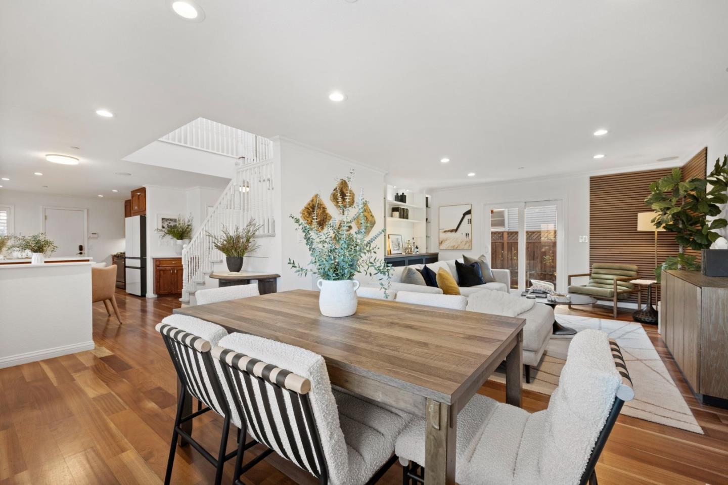 Detail Gallery Image 11 of 48 For 612 Hudson St, Redwood City,  CA 94061 - 4 Beds | 3 Baths