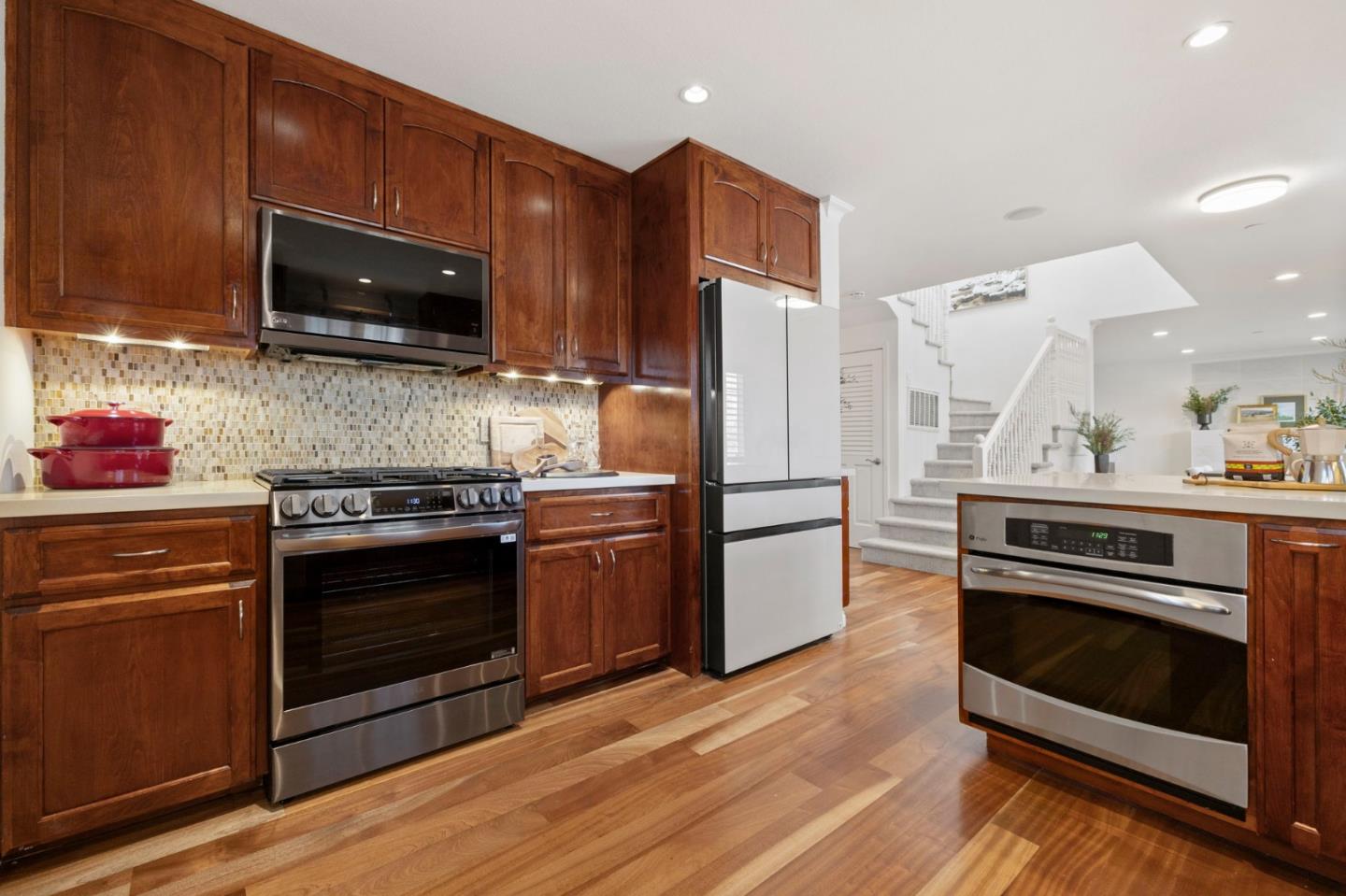 Detail Gallery Image 18 of 48 For 612 Hudson St, Redwood City,  CA 94061 - 4 Beds | 3 Baths