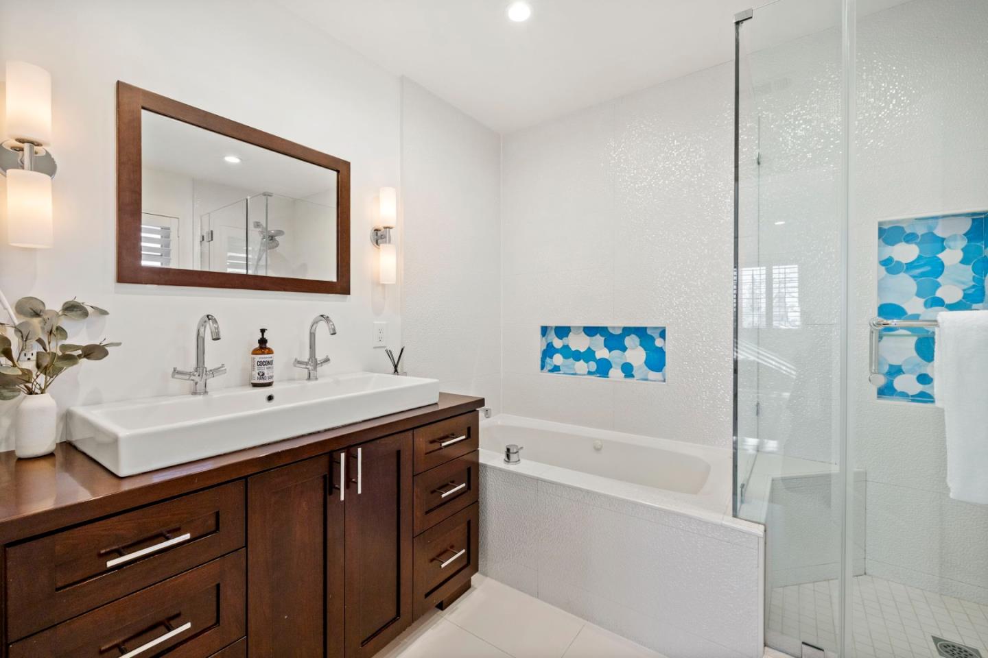 Detail Gallery Image 24 of 48 For 612 Hudson St, Redwood City,  CA 94061 - 4 Beds | 3 Baths