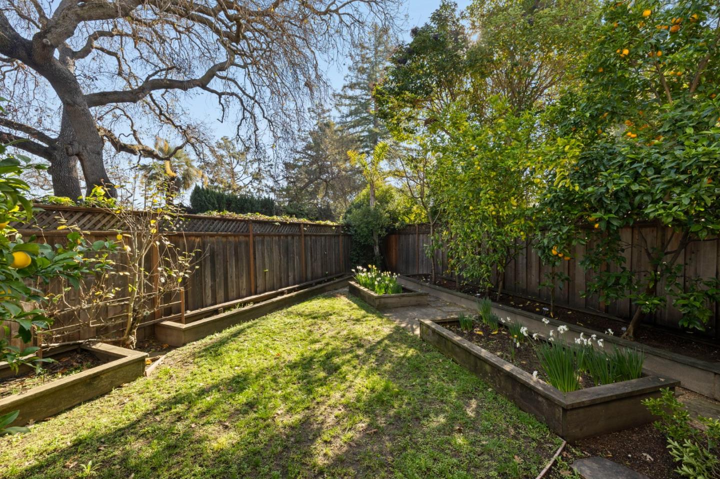 Detail Gallery Image 40 of 48 For 612 Hudson St, Redwood City,  CA 94061 - 4 Beds | 3 Baths