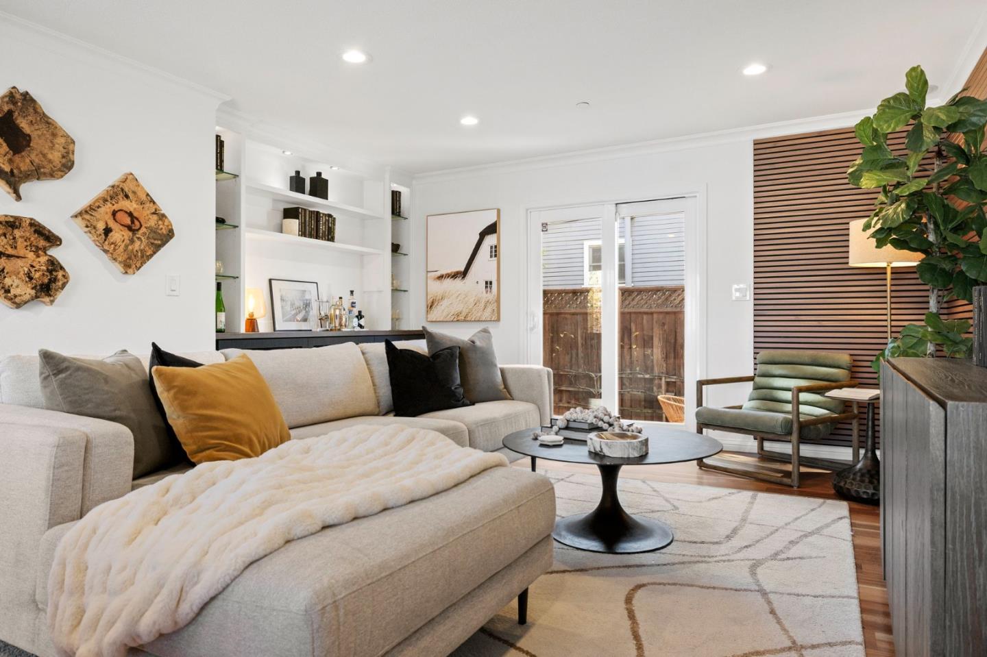 Detail Gallery Image 6 of 48 For 612 Hudson St, Redwood City,  CA 94061 - 4 Beds | 3 Baths