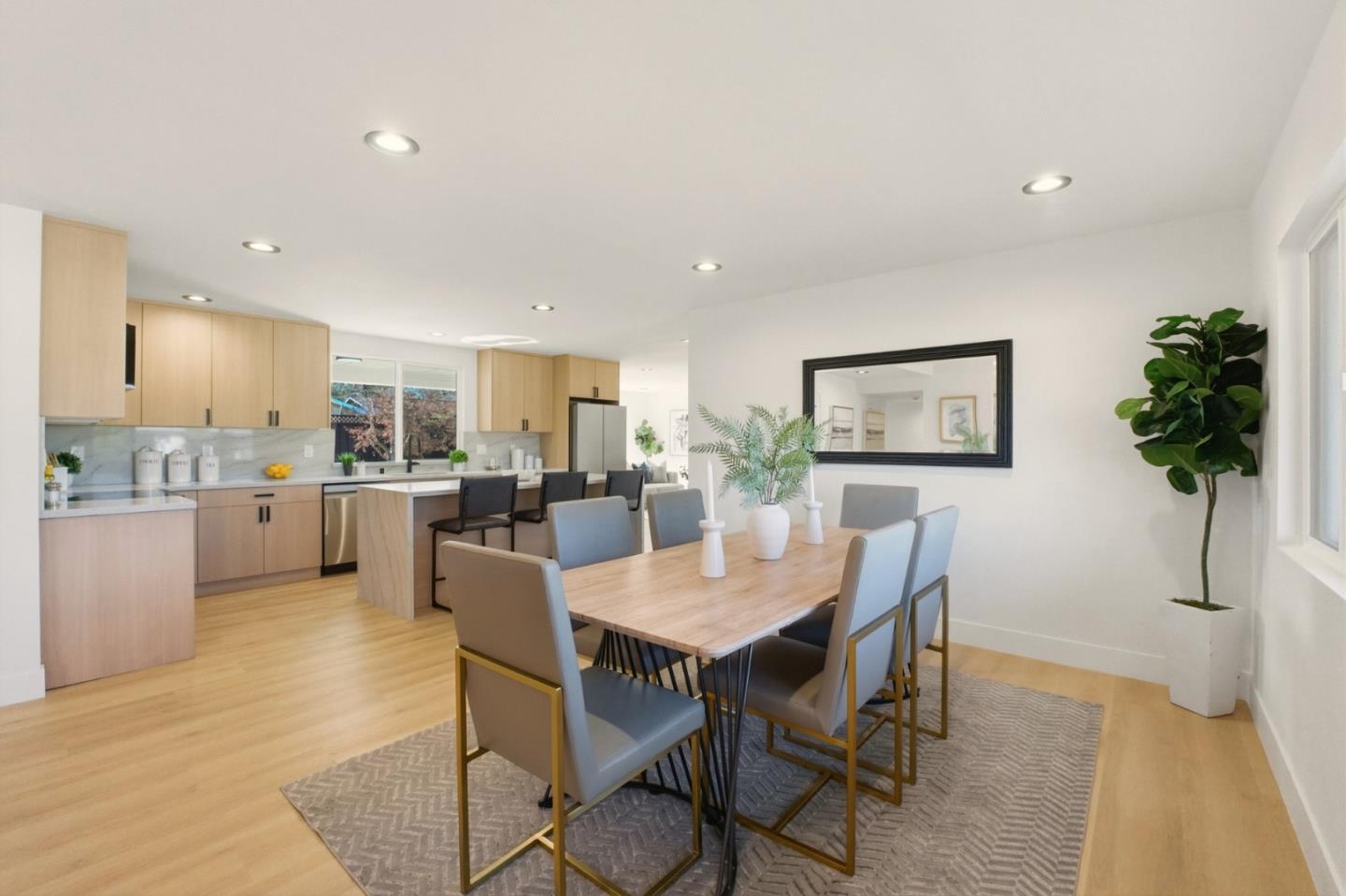 Detail Gallery Image 13 of 53 For 1164 via Mateo, San Jose,  CA 95120 - 3 Beds | 2 Baths