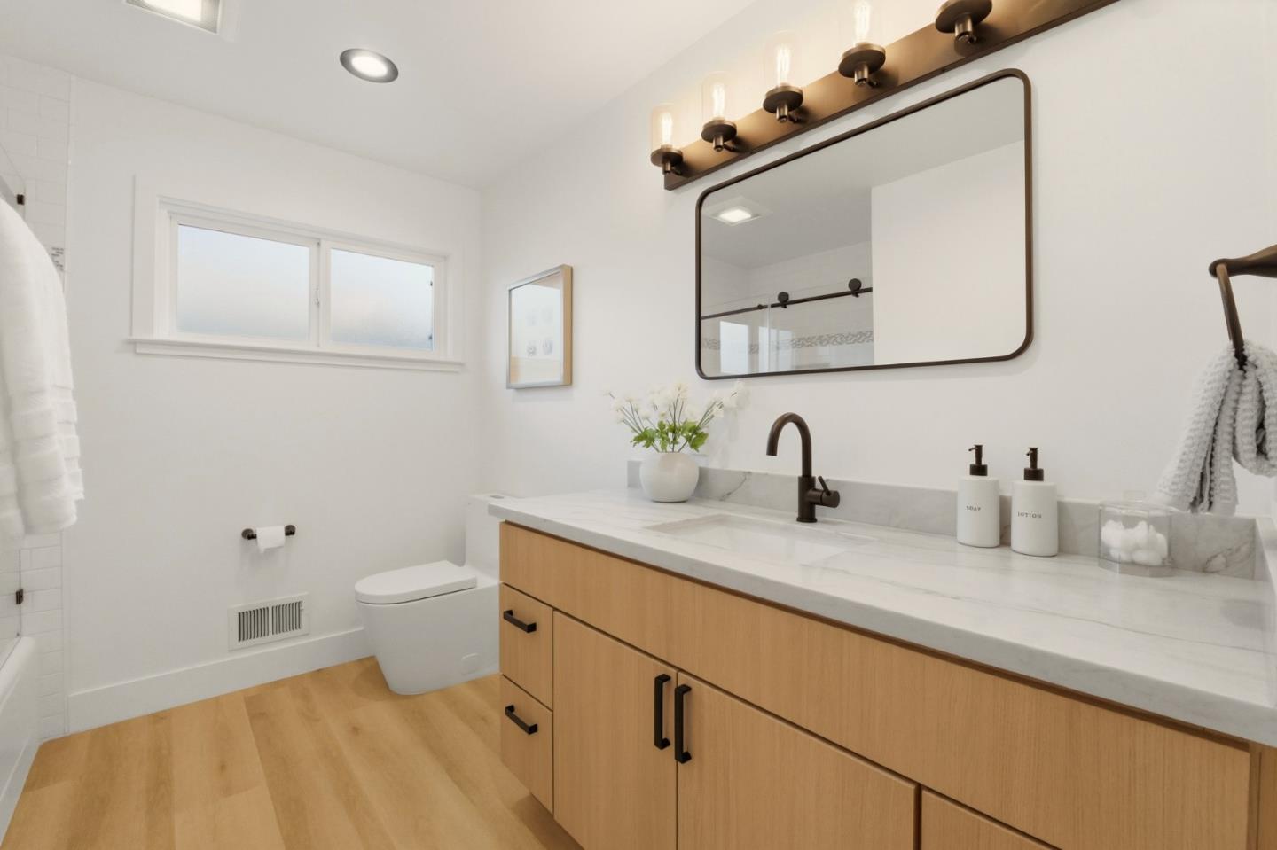 Detail Gallery Image 34 of 53 For 1164 via Mateo, San Jose,  CA 95120 - 3 Beds | 2 Baths