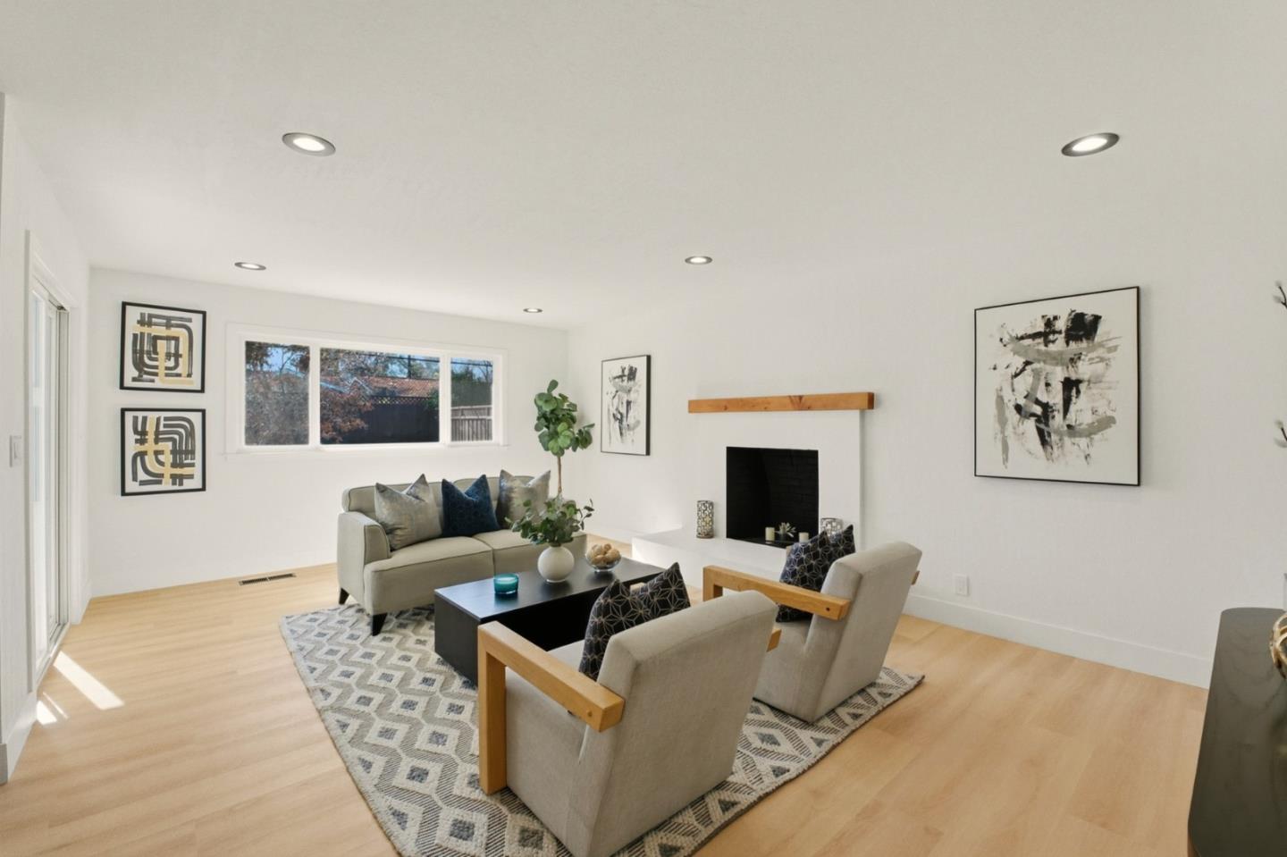 Detail Gallery Image 6 of 53 For 1164 via Mateo, San Jose,  CA 95120 - 3 Beds | 2 Baths