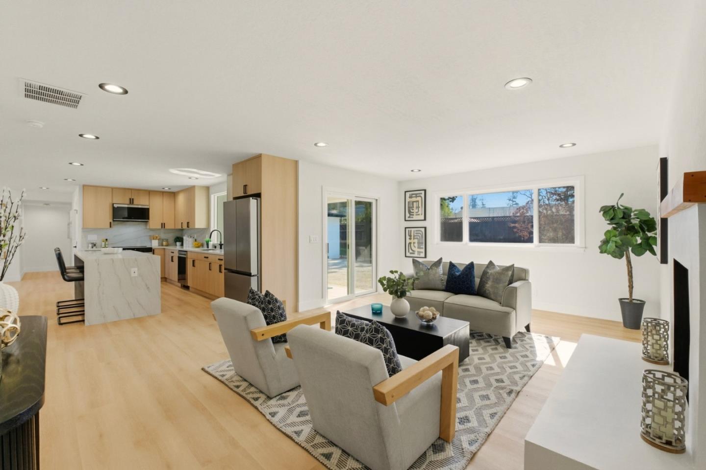 Detail Gallery Image 8 of 53 For 1164 via Mateo, San Jose,  CA 95120 - 3 Beds | 2 Baths