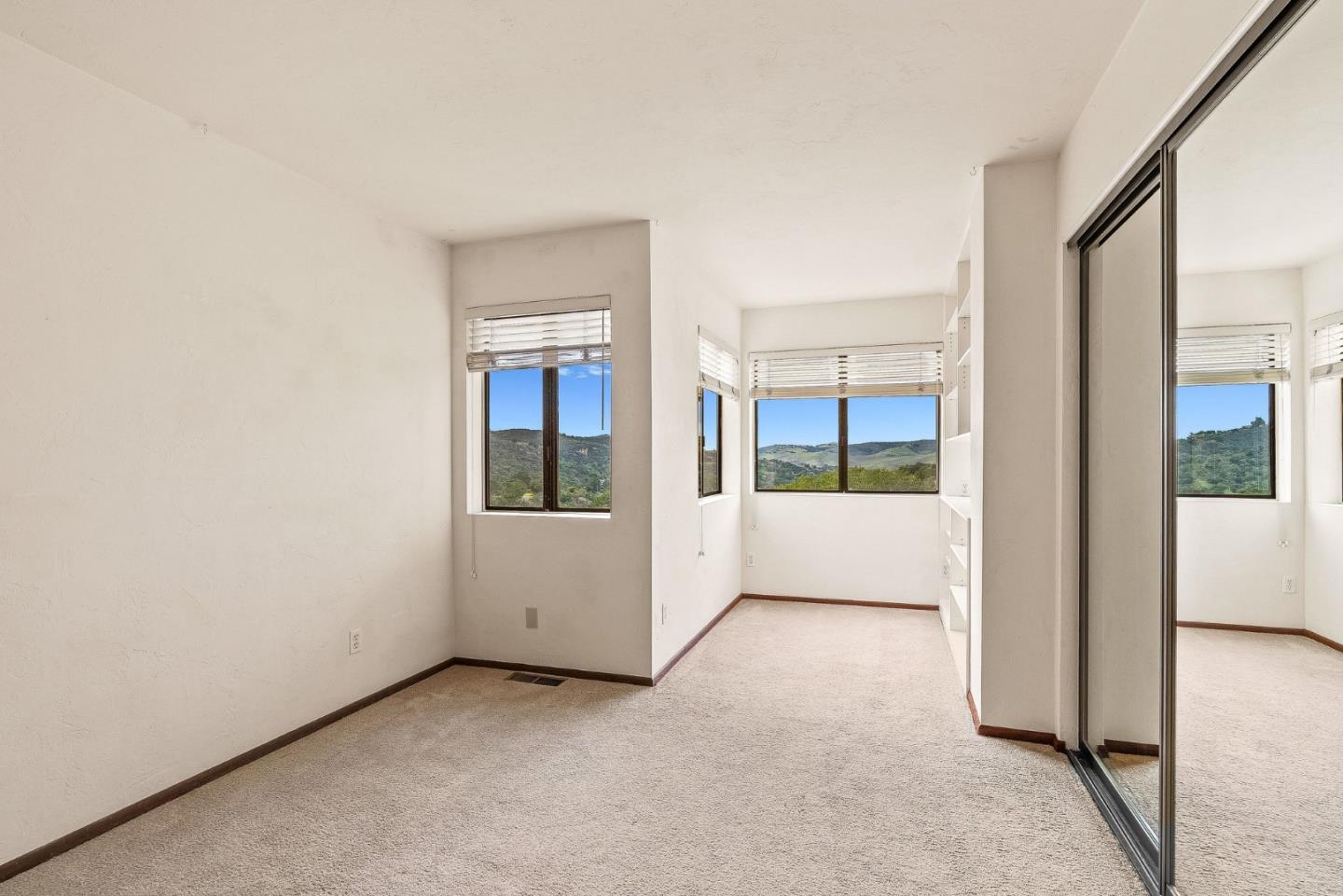 Detail Gallery Image 16 of 32 For 15460 Weather Rock Way, Salinas,  CA 93908 - 3 Beds | 2/1 Baths