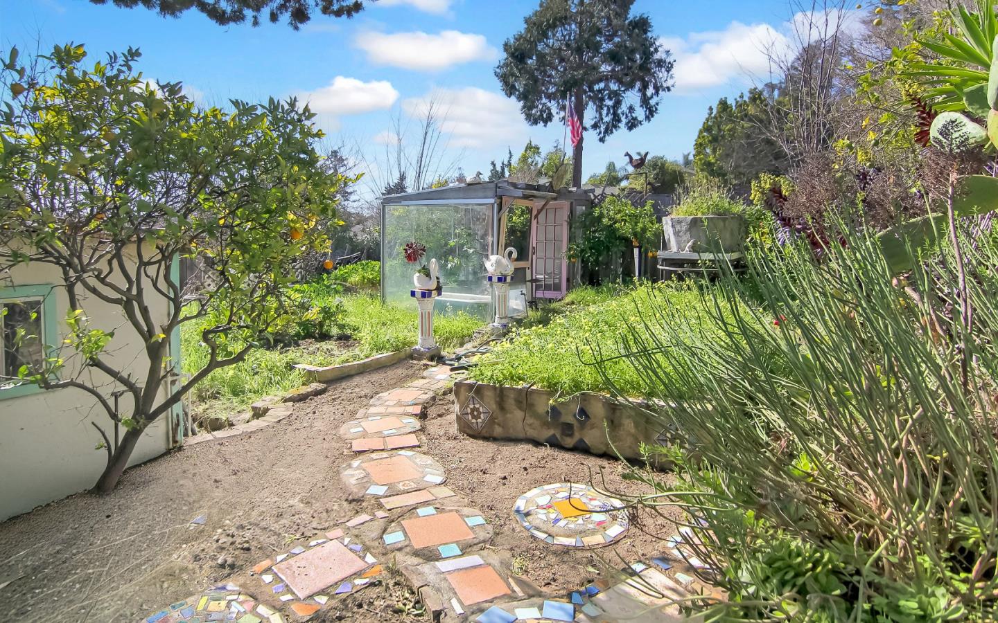 Detail Gallery Image 11 of 18 For 721 Prospect Heights, Santa Cruz,  CA 95065 - 3 Beds | 2 Baths