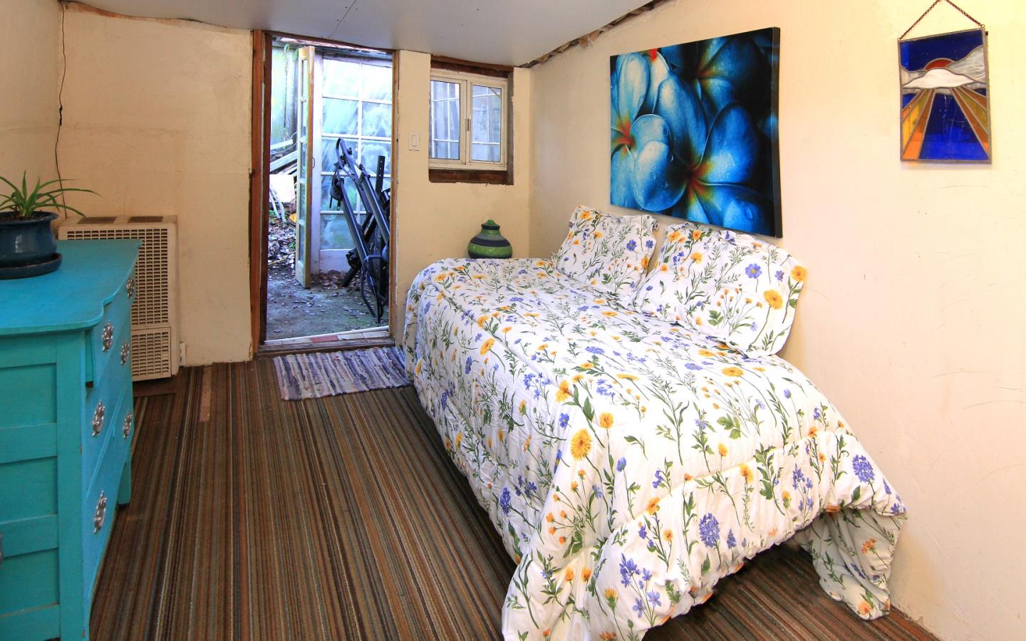 Detail Gallery Image 7 of 18 For 721 Prospect Heights, Santa Cruz,  CA 95065 - 3 Beds | 2 Baths