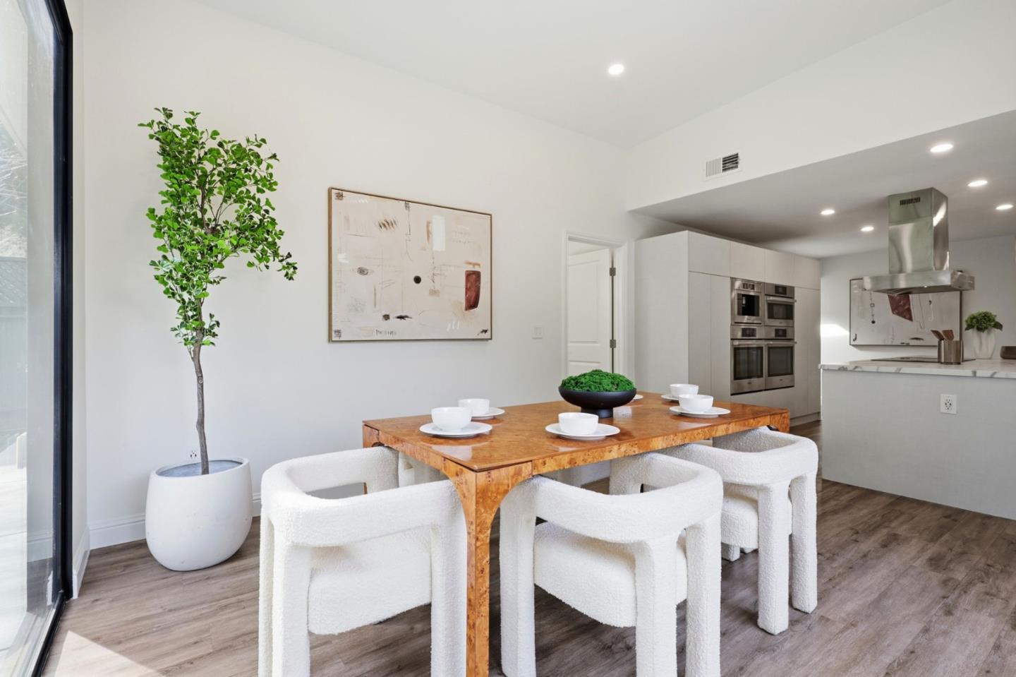 Detail Gallery Image 14 of 36 For 78 Poinsettia Ave, San Mateo,  CA 94403 - 4 Beds | 2 Baths