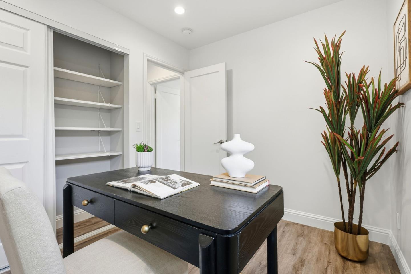 Detail Gallery Image 16 of 36 For 78 Poinsettia Ave, San Mateo,  CA 94403 - 4 Beds | 2 Baths