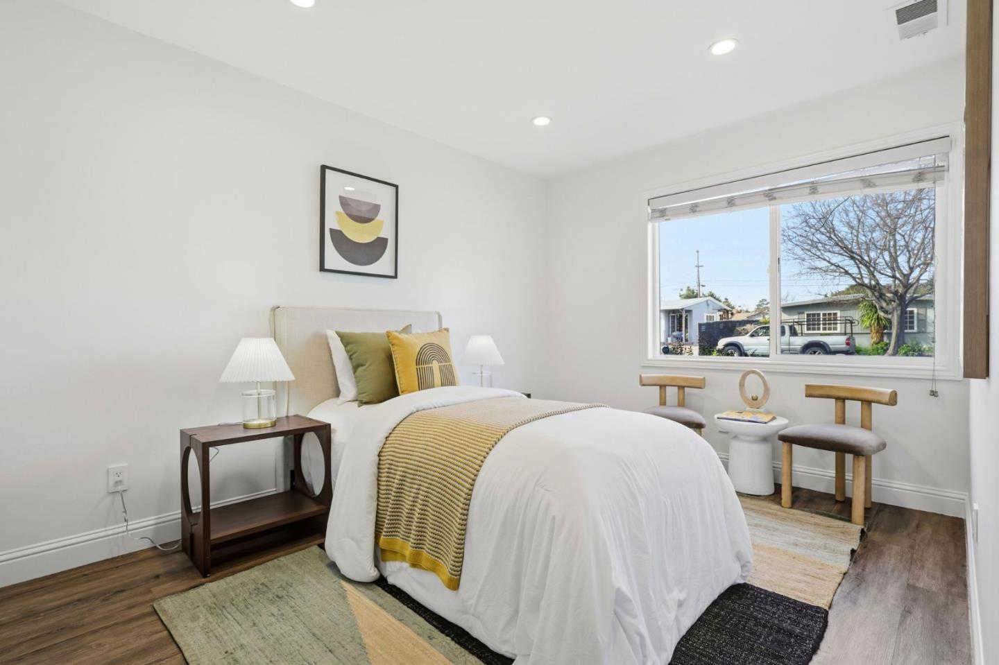 Detail Gallery Image 20 of 36 For 78 Poinsettia Ave, San Mateo,  CA 94403 - 4 Beds | 2 Baths