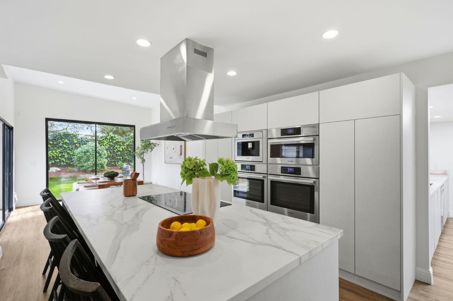 Detail Gallery Image 8 of 36 For 78 Poinsettia Ave, San Mateo,  CA 94403 - 4 Beds | 2 Baths