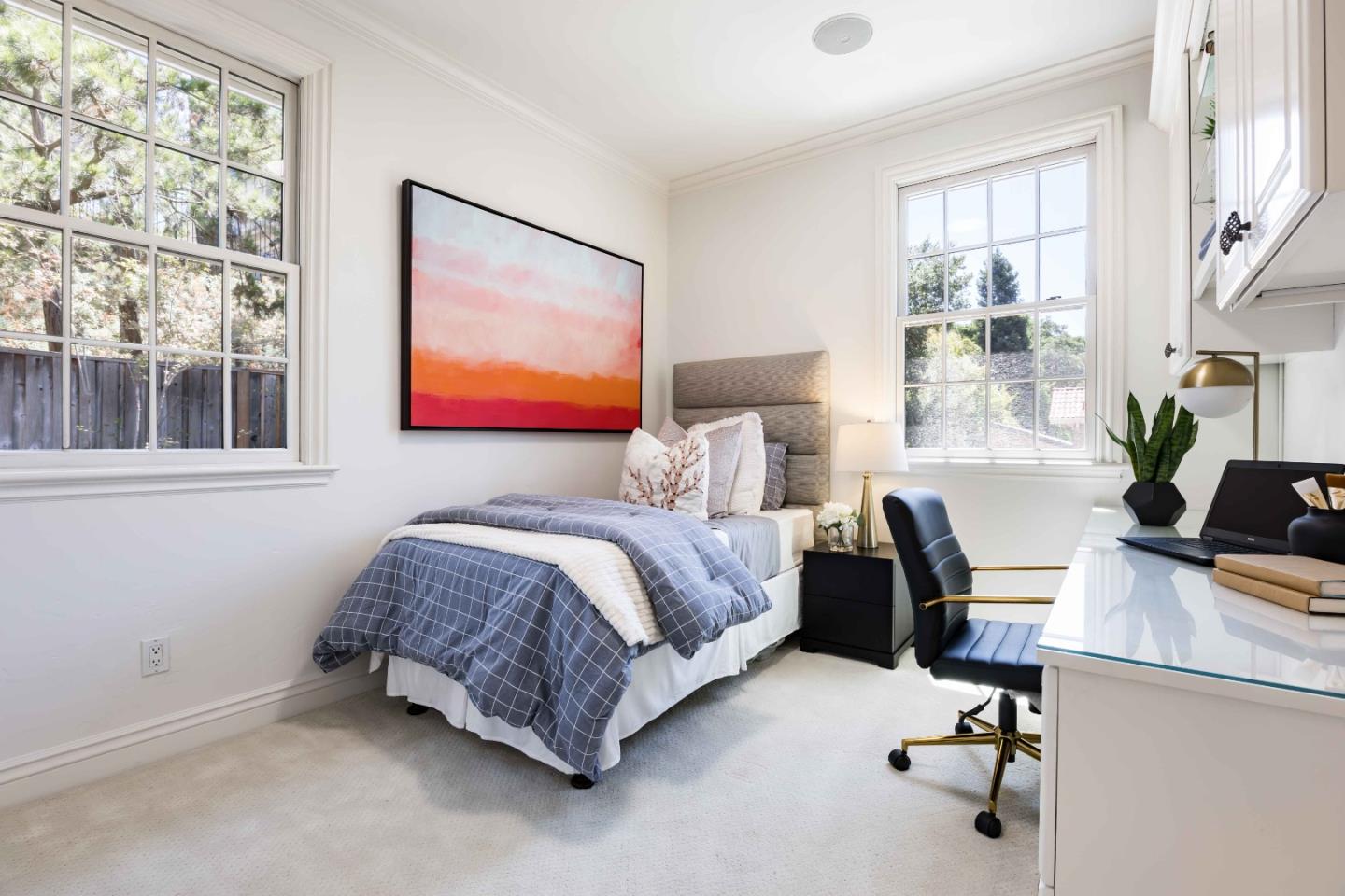 Detail Gallery Image 13 of 21 For 11722 Putter Way, Los Altos,  CA 94024 - 3 Beds | 2/1 Baths