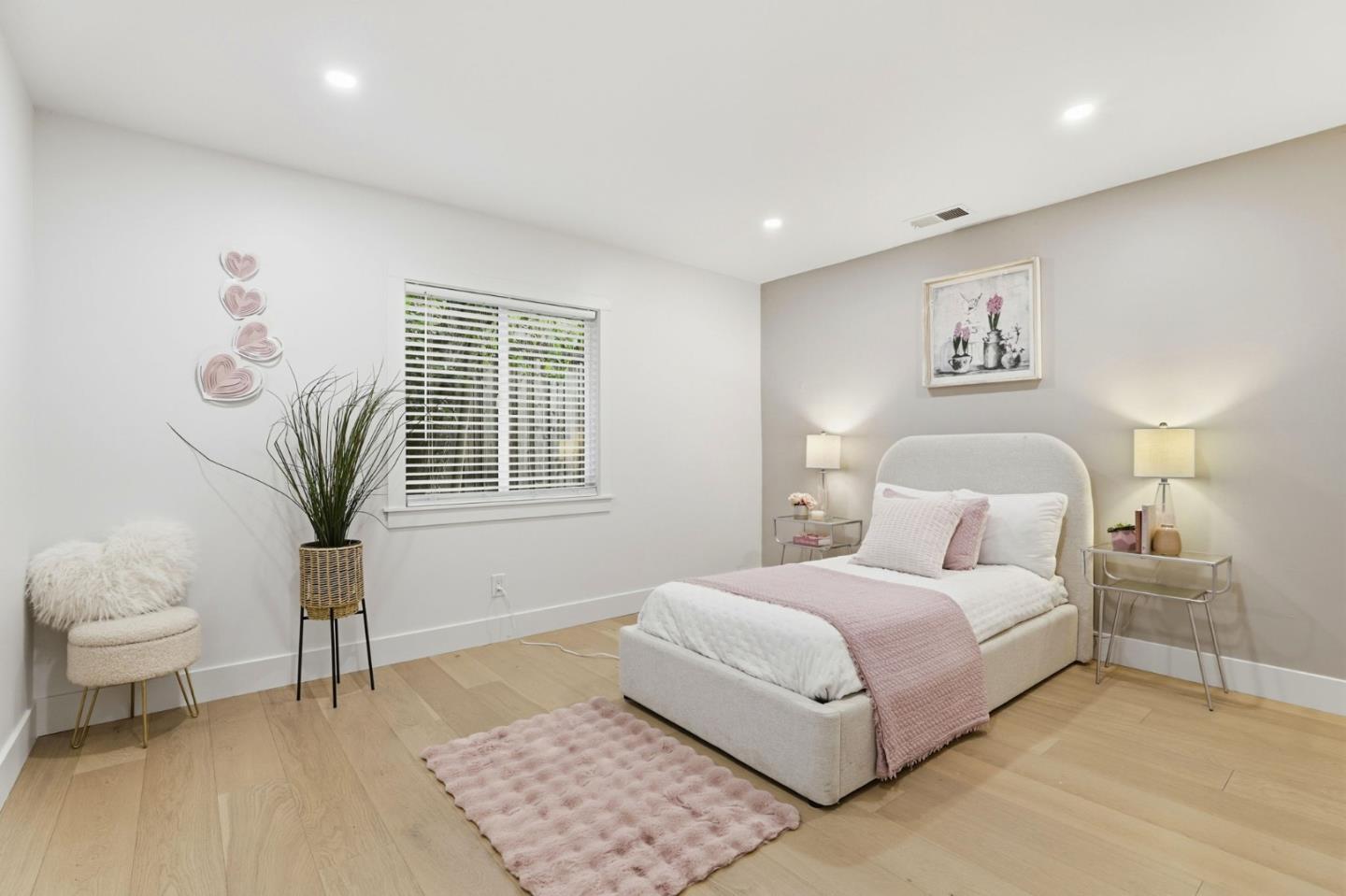 Detail Gallery Image 18 of 36 For 3109 Maddux Dr, Palo Alto,  CA 94303 - 4 Beds | 2 Baths