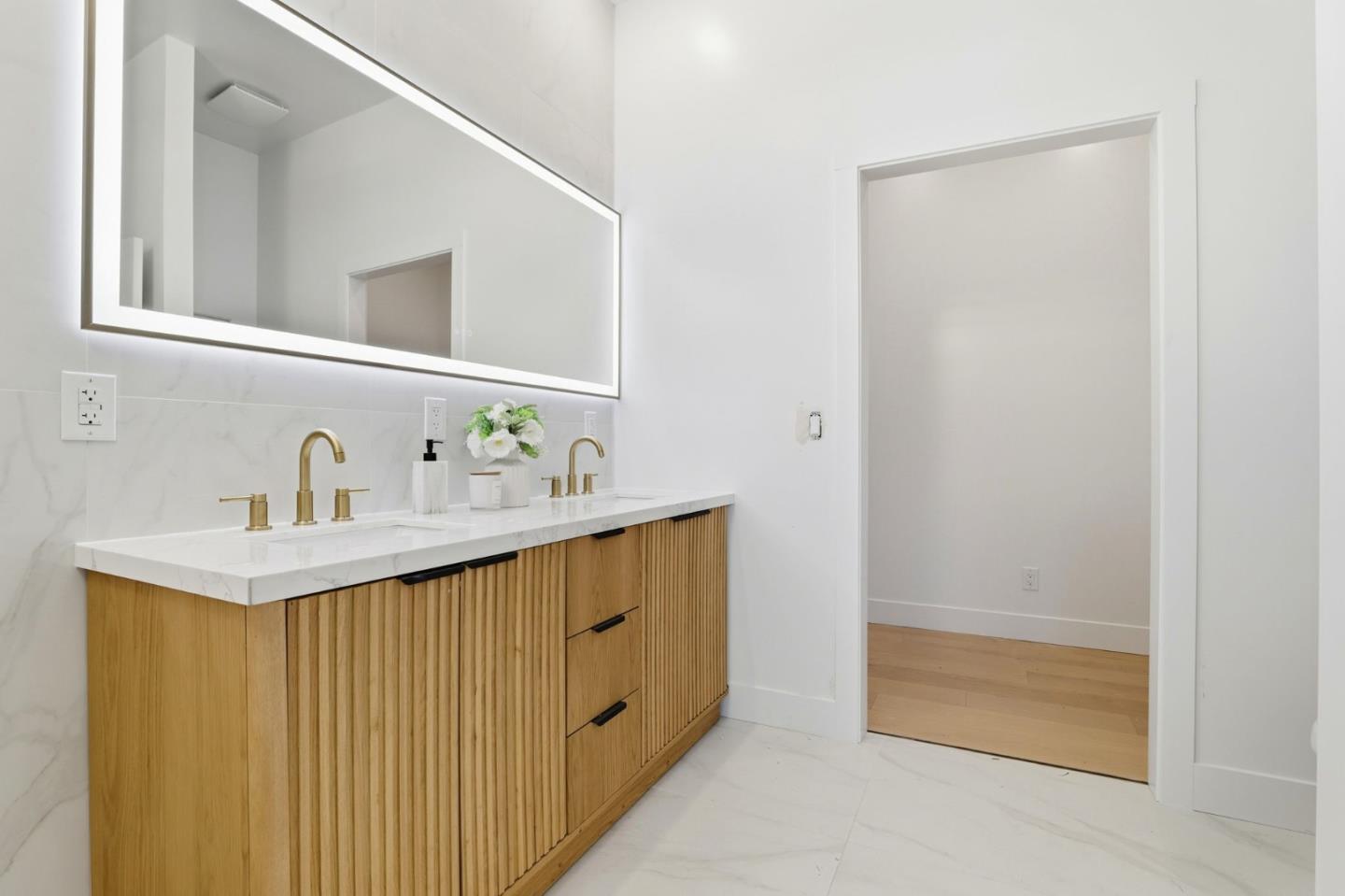 Detail Gallery Image 29 of 36 For 3109 Maddux Dr, Palo Alto,  CA 94303 - 4 Beds | 2 Baths