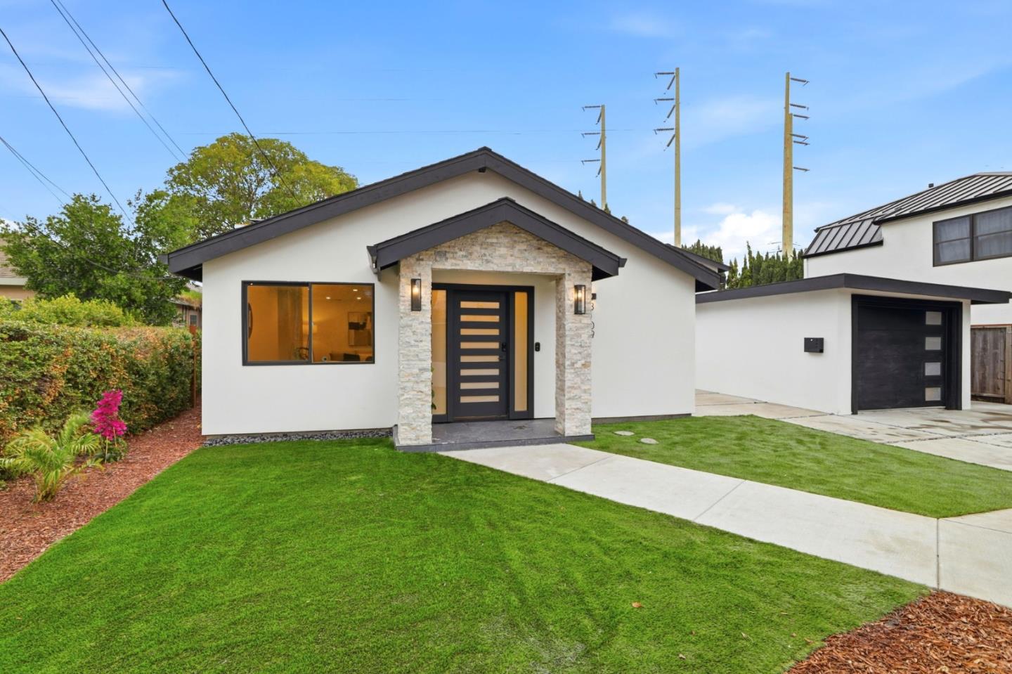 Detail Gallery Image 3 of 36 For 3109 Maddux Dr, Palo Alto,  CA 94303 - 4 Beds | 2 Baths