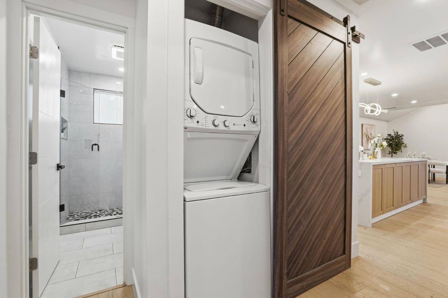 Detail Gallery Image 33 of 36 For 3109 Maddux Dr, Palo Alto,  CA 94303 - 4 Beds | 2 Baths