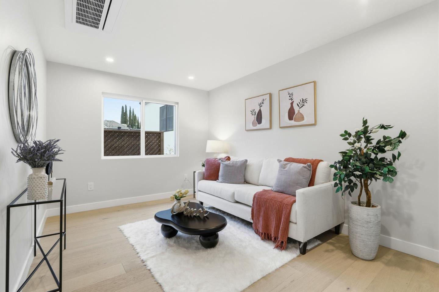 Detail Gallery Image 9 of 36 For 3109 Maddux Dr, Palo Alto,  CA 94303 - 4 Beds | 2 Baths