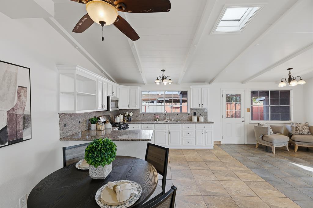 Detail Gallery Image 10 of 75 For 2675 Leeward St, Hayward,  CA 94545 - 4 Beds | 3 Baths