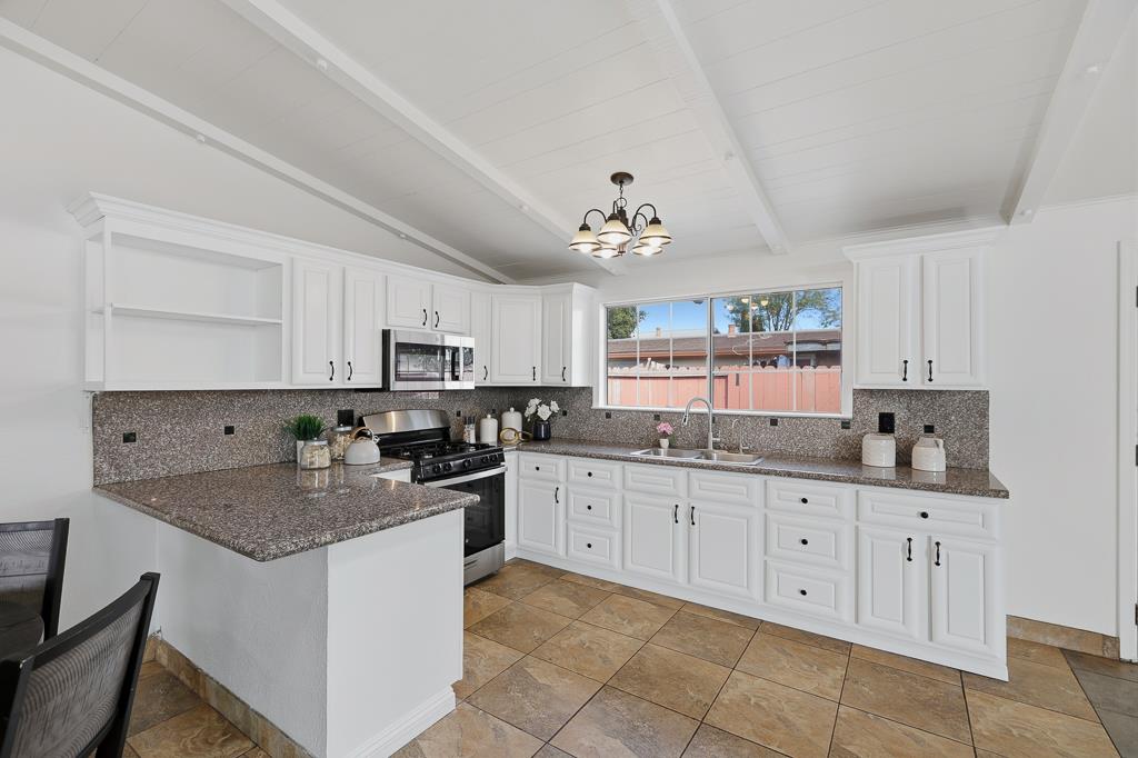 Detail Gallery Image 15 of 75 For 2675 Leeward St, Hayward,  CA 94545 - 4 Beds | 3 Baths