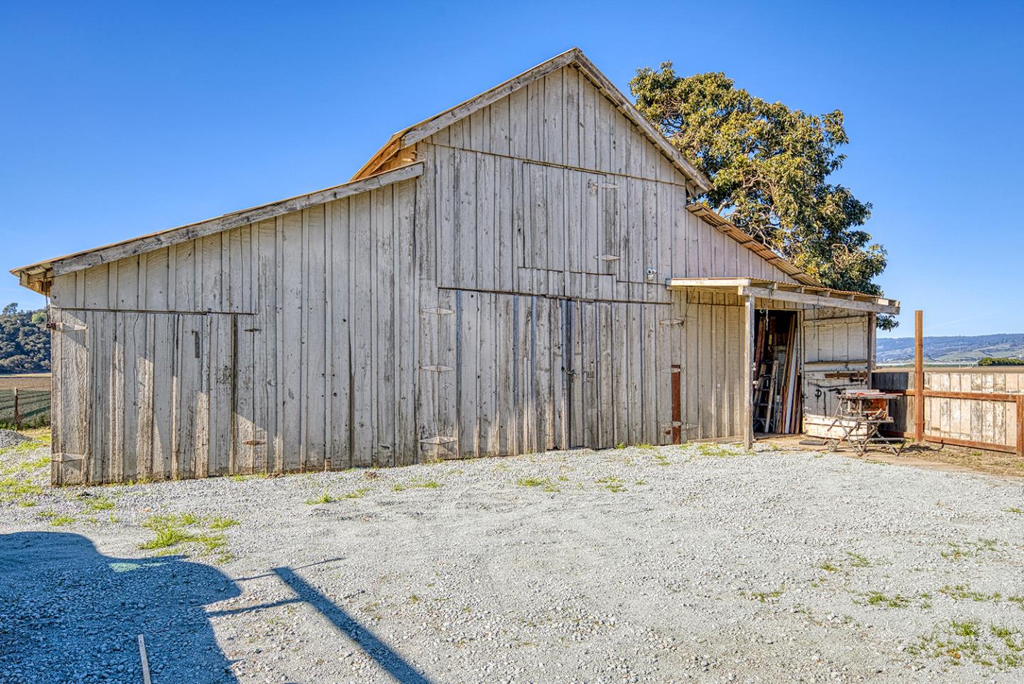 Detail Gallery Image 13 of 42 For 120 San Miguel Canyon Rd, Royal Oaks,  CA 95076 - 4 Beds | 2 Baths