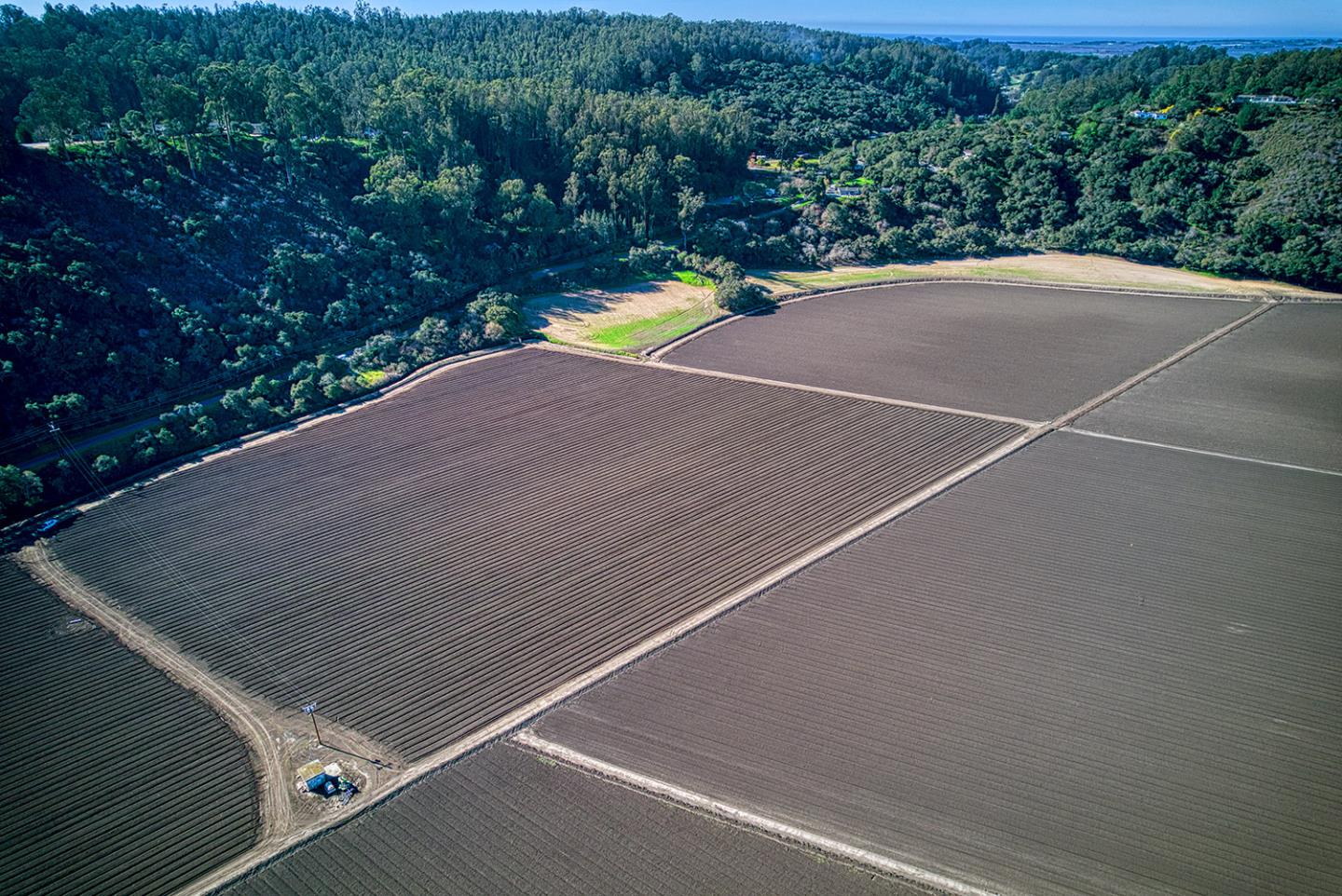 Detail Gallery Image 21 of 42 For 120 San Miguel Canyon Rd, Royal Oaks,  CA 95076 - 4 Beds | 2 Baths