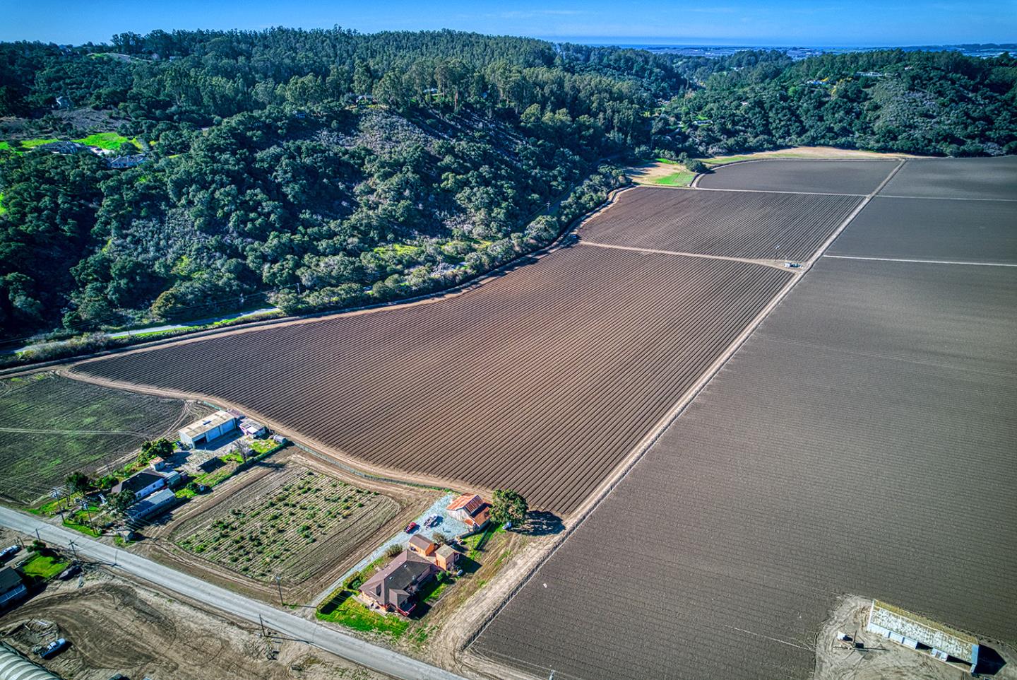 Detail Gallery Image 22 of 42 For 120 San Miguel Canyon Rd, Royal Oaks,  CA 95076 - 4 Beds | 2 Baths