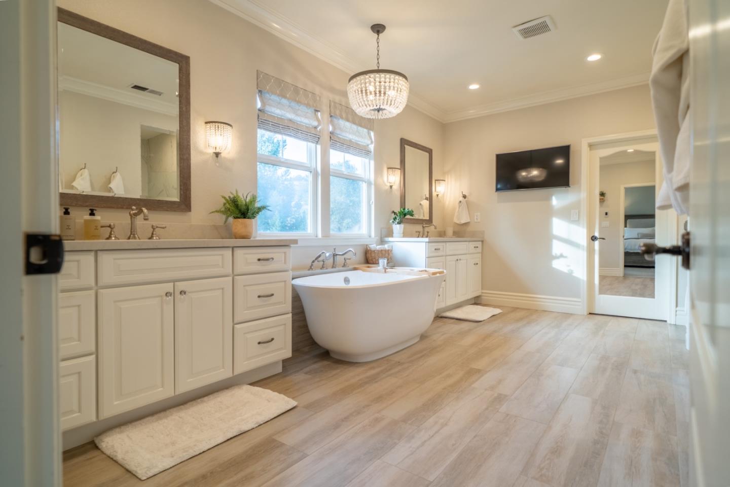 Detail Gallery Image 50 of 122 For 15 Deerfield Dr, Scotts Valley,  CA 95066 - 5 Beds | 4/1 Baths