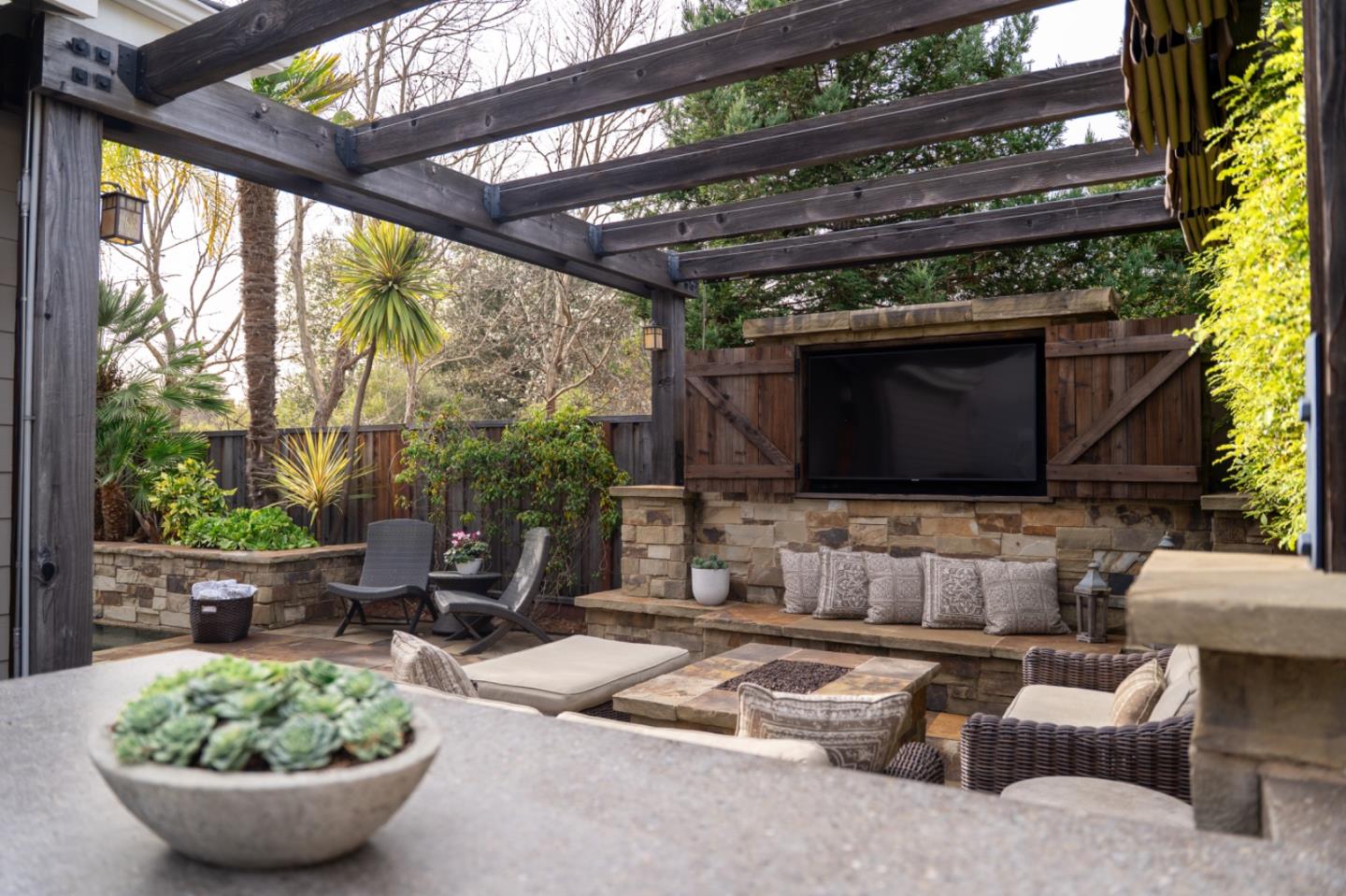 Detail Gallery Image 77 of 122 For 15 Deerfield Dr, Scotts Valley,  CA 95066 - 5 Beds | 4/1 Baths