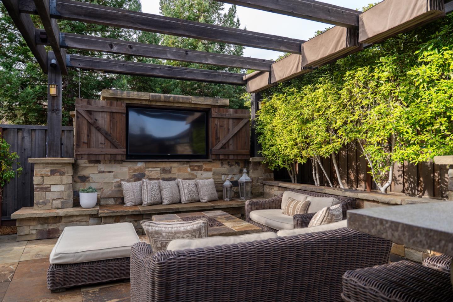 Detail Gallery Image 78 of 122 For 15 Deerfield Dr, Scotts Valley,  CA 95066 - 5 Beds | 4/1 Baths