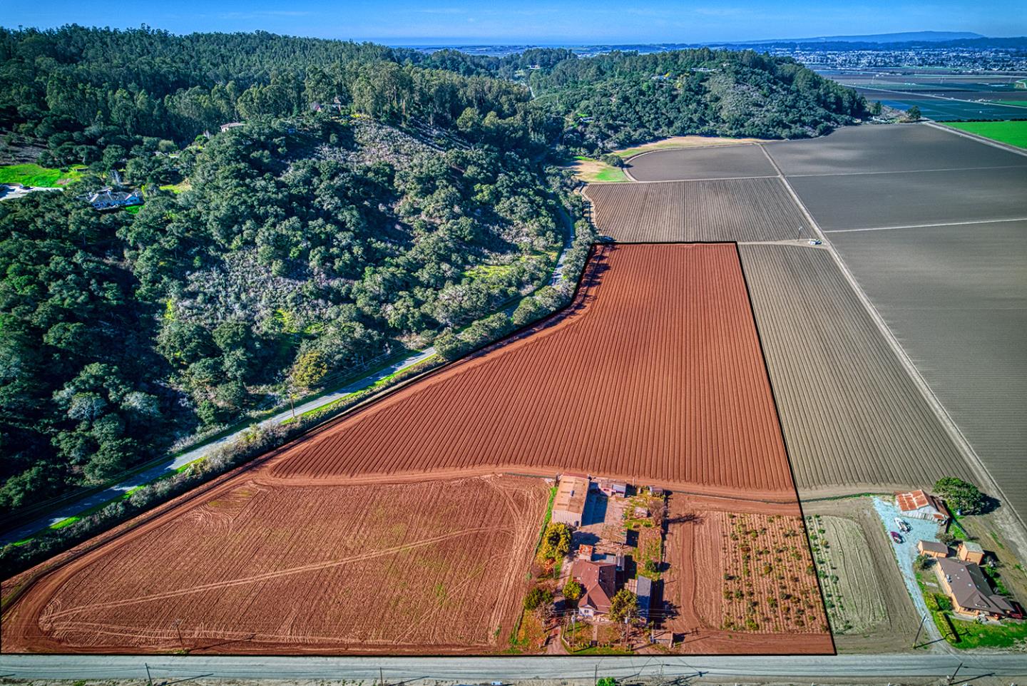 Detail Gallery Image 2 of 61 For 138 San Miguel Canyon Rd, Royal Oaks,  CA 95076 - 3 Beds | 2 Baths