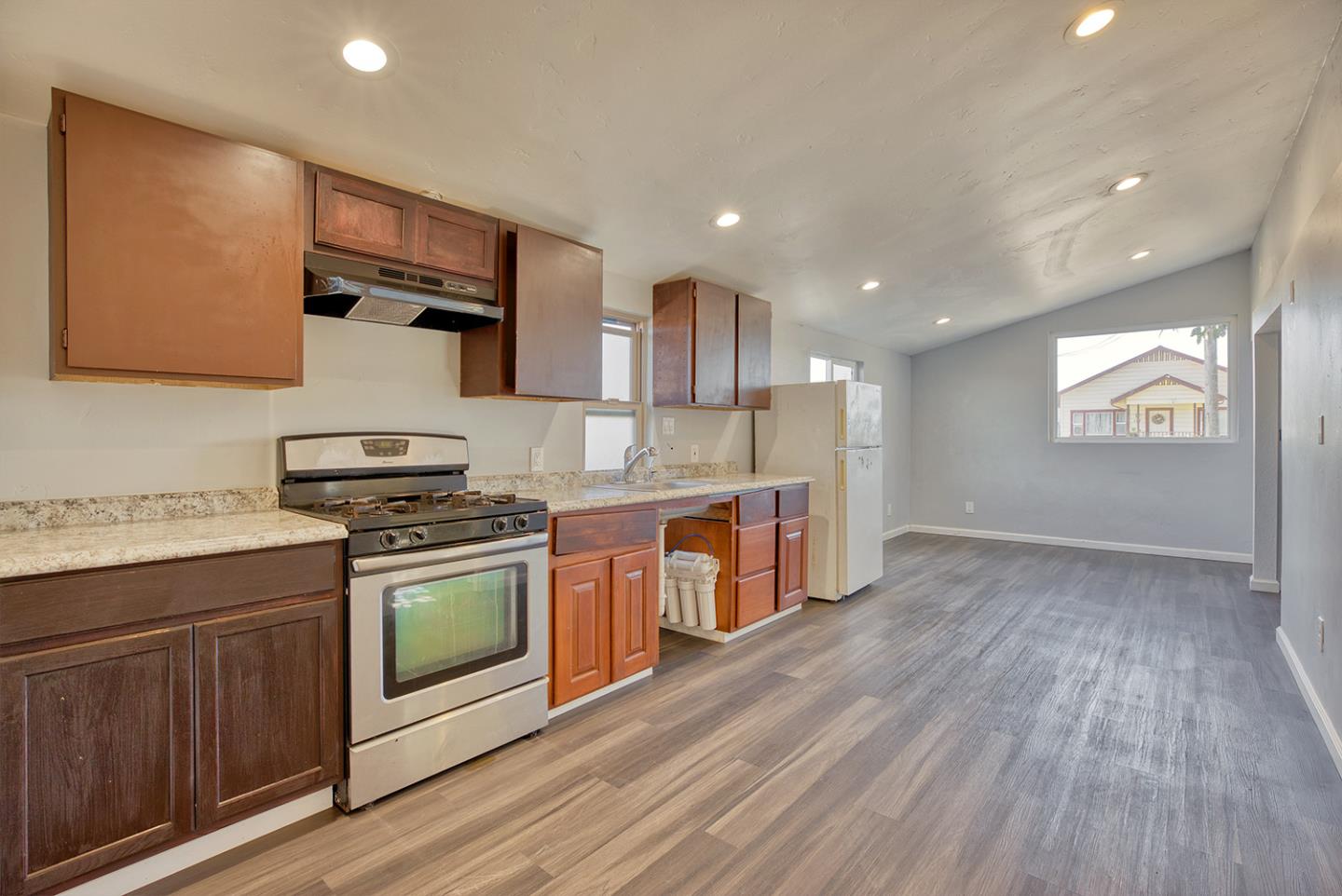 Detail Gallery Image 39 of 61 For 138 San Miguel Canyon Rd, Royal Oaks,  CA 95076 - 3 Beds | 2 Baths