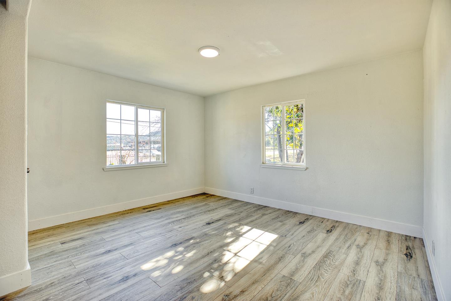 Detail Gallery Image 8 of 61 For 138 San Miguel Canyon Rd, Royal Oaks,  CA 95076 - 3 Beds | 2 Baths