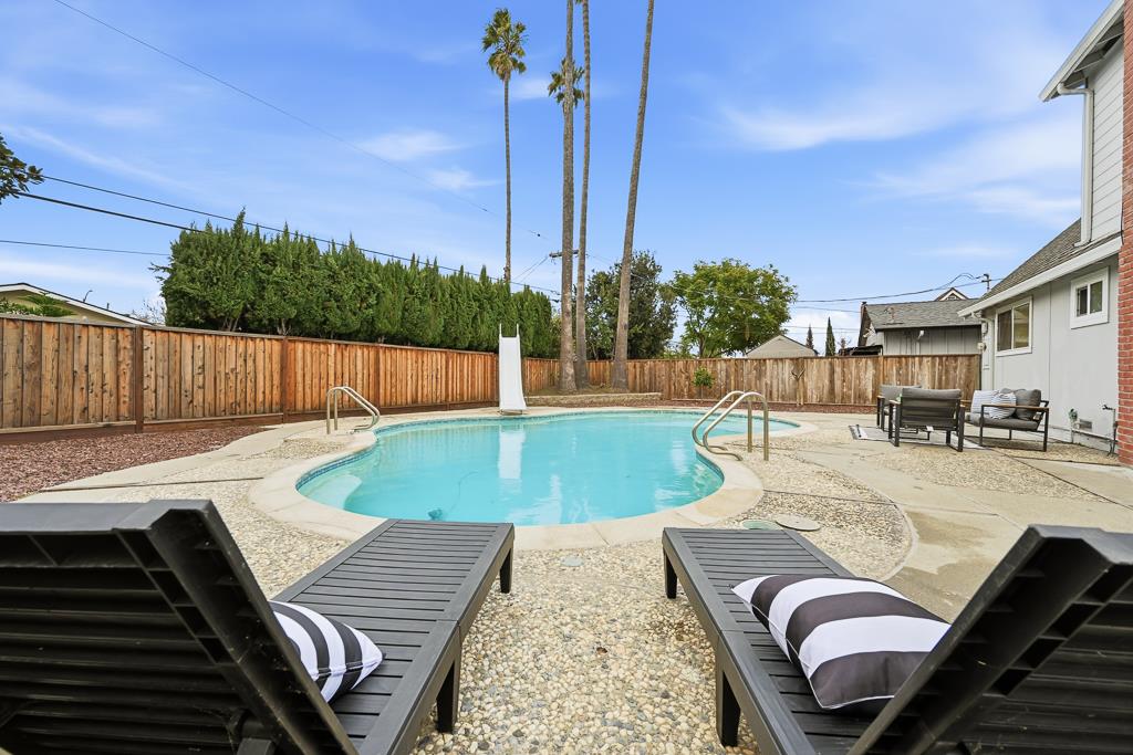 Detail Gallery Image 40 of 49 For 4049 Payne Ave, San Jose,  CA 95117 - 4 Beds | 2 Baths