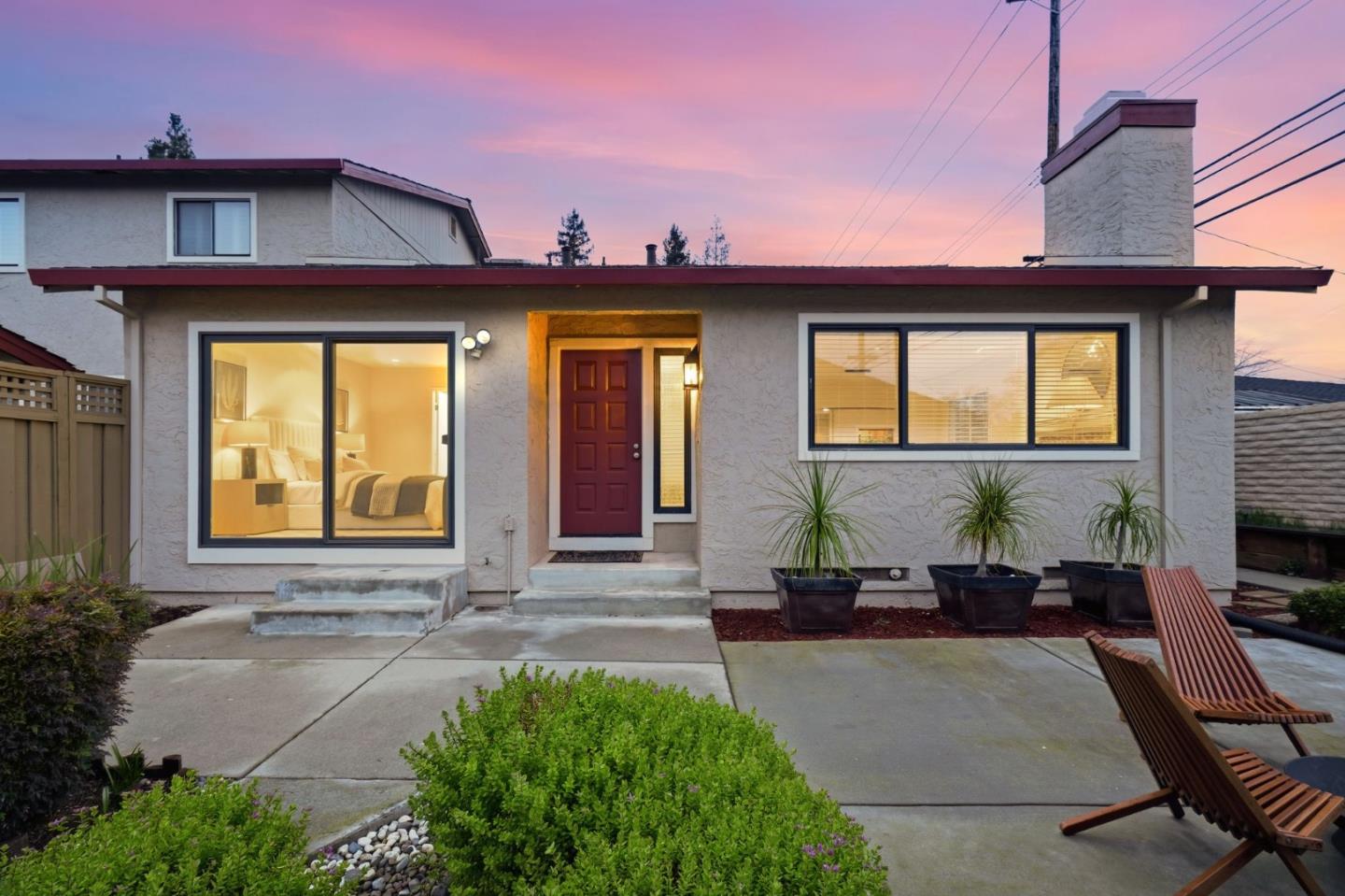 Detail Gallery Image 4 of 73 For 2007 Eucalyptus Ct, Santa Clara,  CA 95050 - 3 Beds | 2 Baths