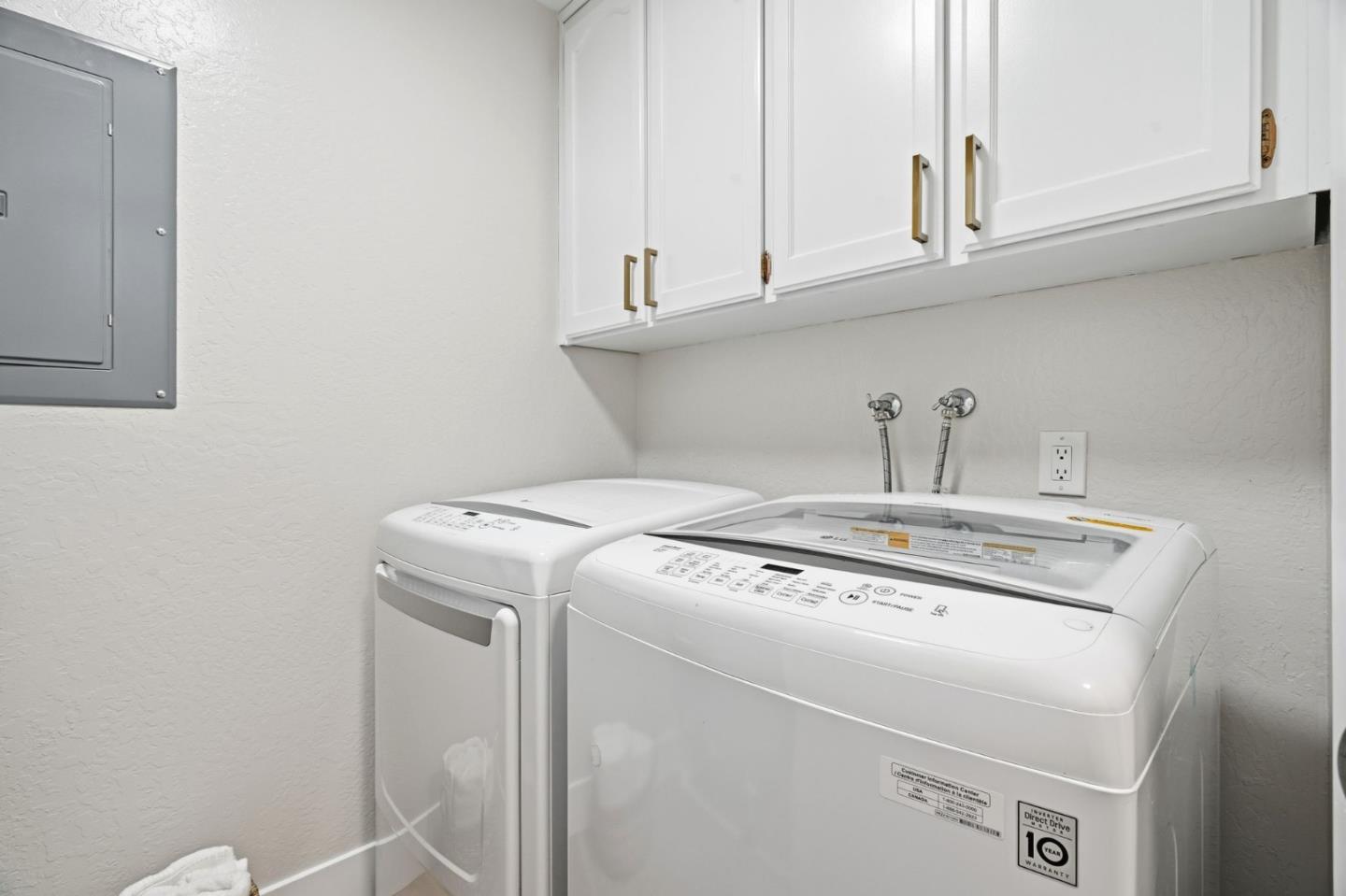 Detail Gallery Image 40 of 73 For 2007 Eucalyptus Ct, Santa Clara,  CA 95050 - 3 Beds | 2 Baths