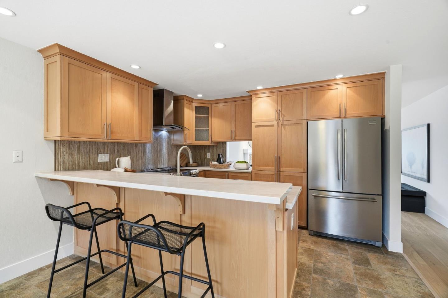 Detail Gallery Image 8 of 73 For 2007 Eucalyptus Ct, Santa Clara,  CA 95050 - 3 Beds | 2 Baths