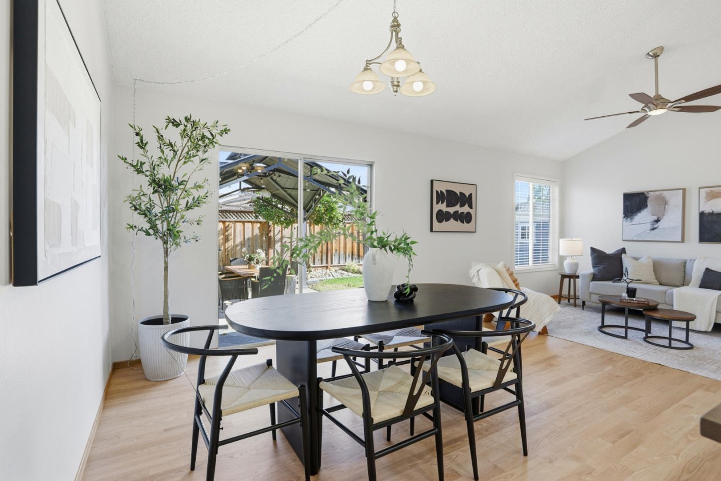 Detail Gallery Image 11 of 25 For 4484 Hampshire Pl, San Jose,  CA 95136 - 3 Beds | 2 Baths