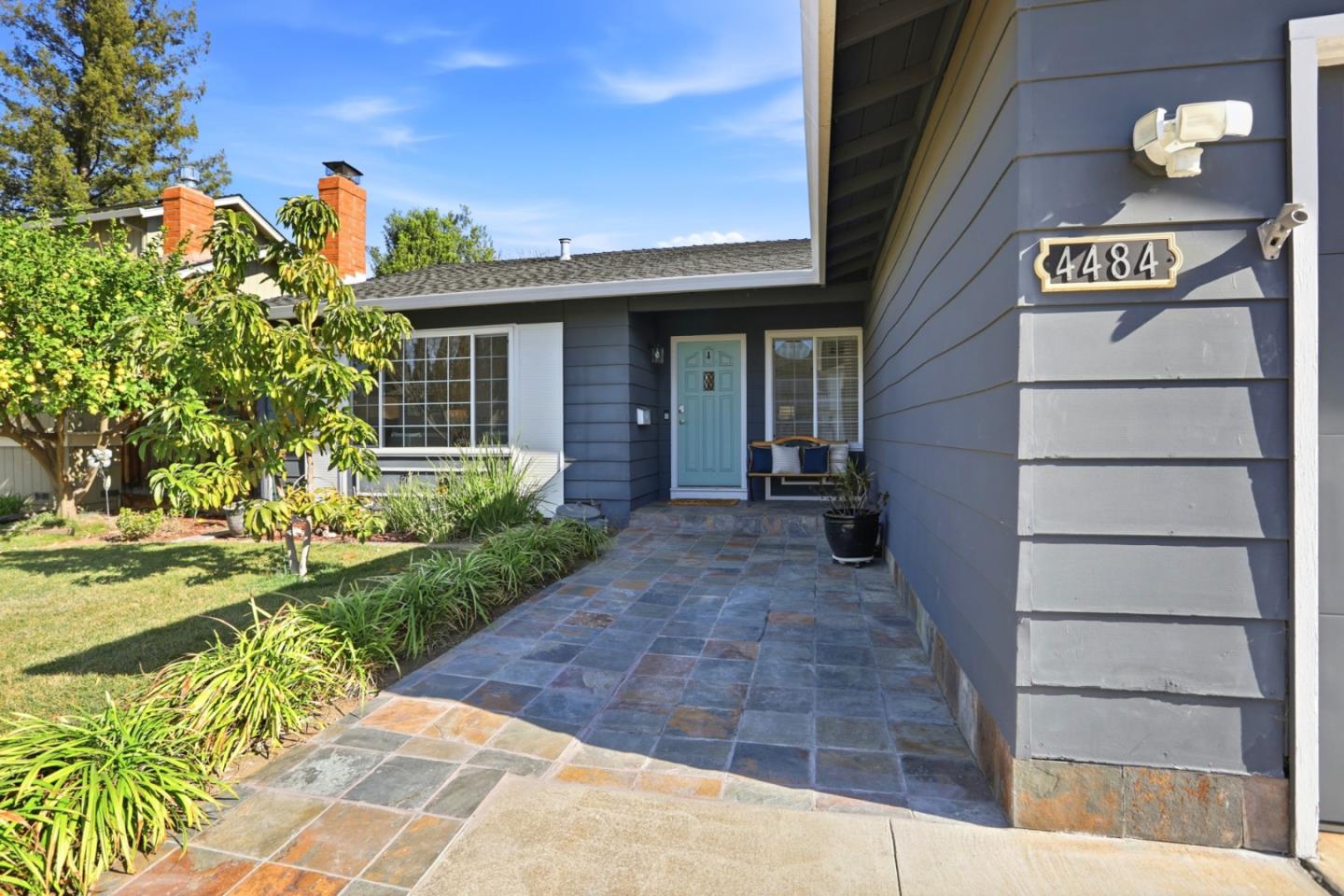 Detail Gallery Image 6 of 25 For 4484 Hampshire Pl, San Jose,  CA 95136 - 3 Beds | 2 Baths