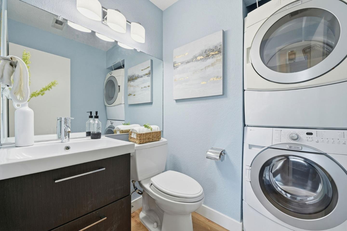 Detail Gallery Image 14 of 22 For 171 E Empire St, San Jose,  CA 95112 - 2 Beds | 1/1 Baths