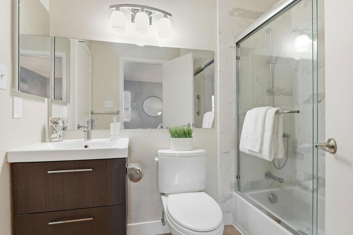 Detail Gallery Image 17 of 22 For 171 E Empire St, San Jose,  CA 95112 - 2 Beds | 1/1 Baths