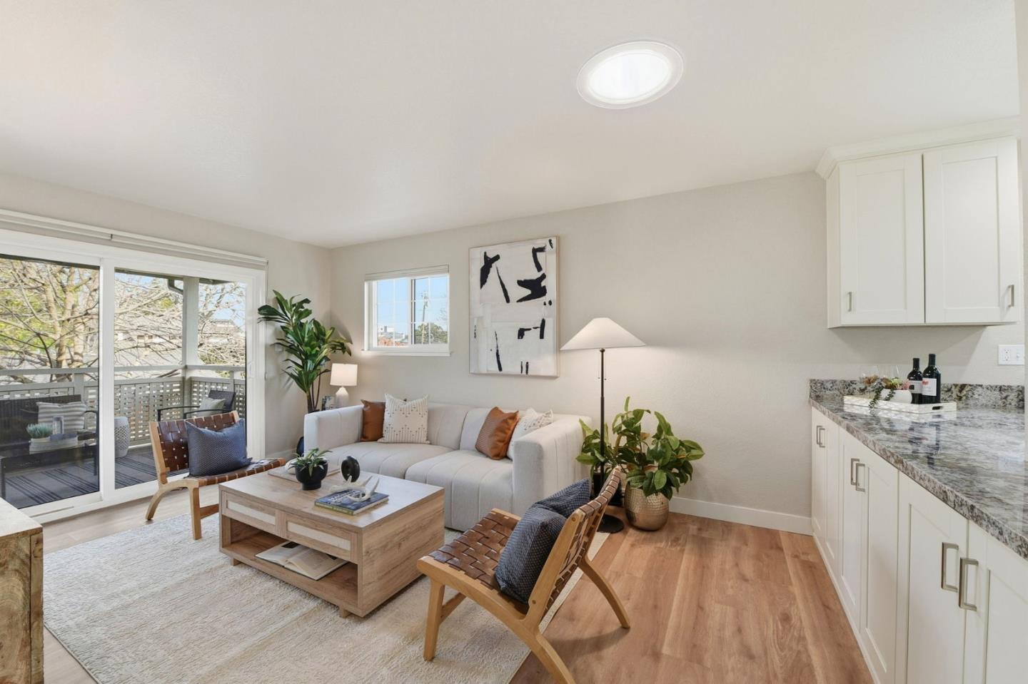 Detail Gallery Image 2 of 22 For 171 E Empire St, San Jose,  CA 95112 - 2 Beds | 1/1 Baths