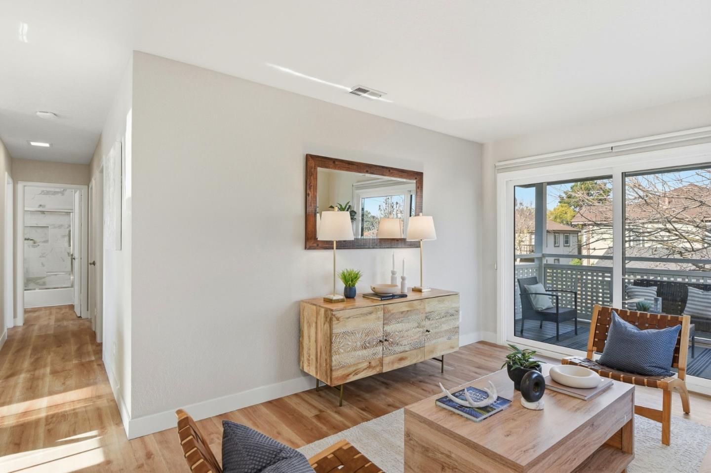 Detail Gallery Image 6 of 22 For 171 E Empire St, San Jose,  CA 95112 - 2 Beds | 1/1 Baths