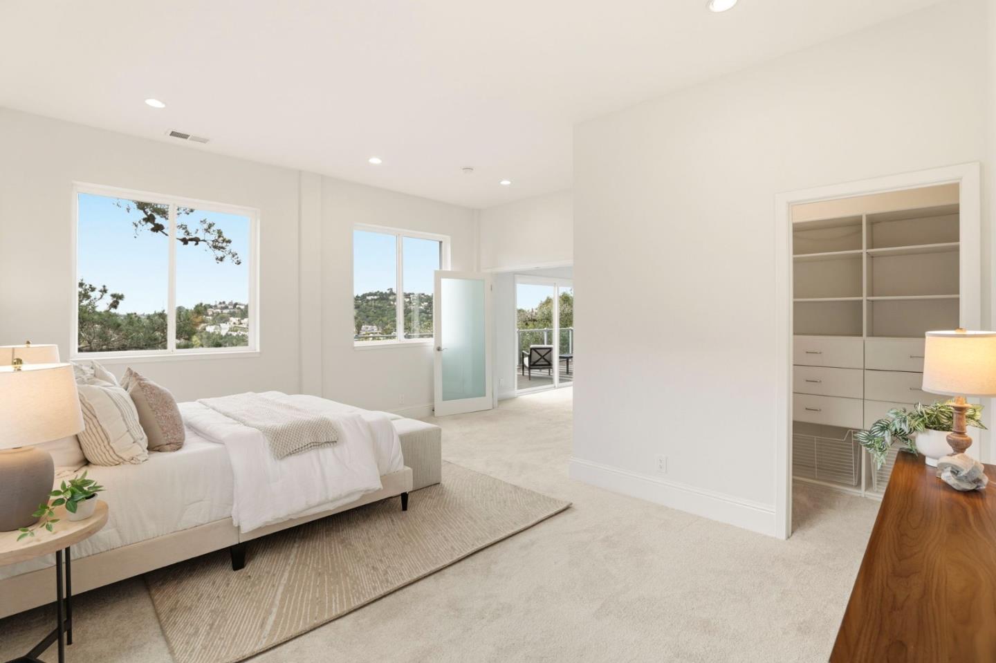 Detail Gallery Image 22 of 40 For 162 Coronado Ave, San Carlos,  CA 94070 - 5 Beds | 3 Baths