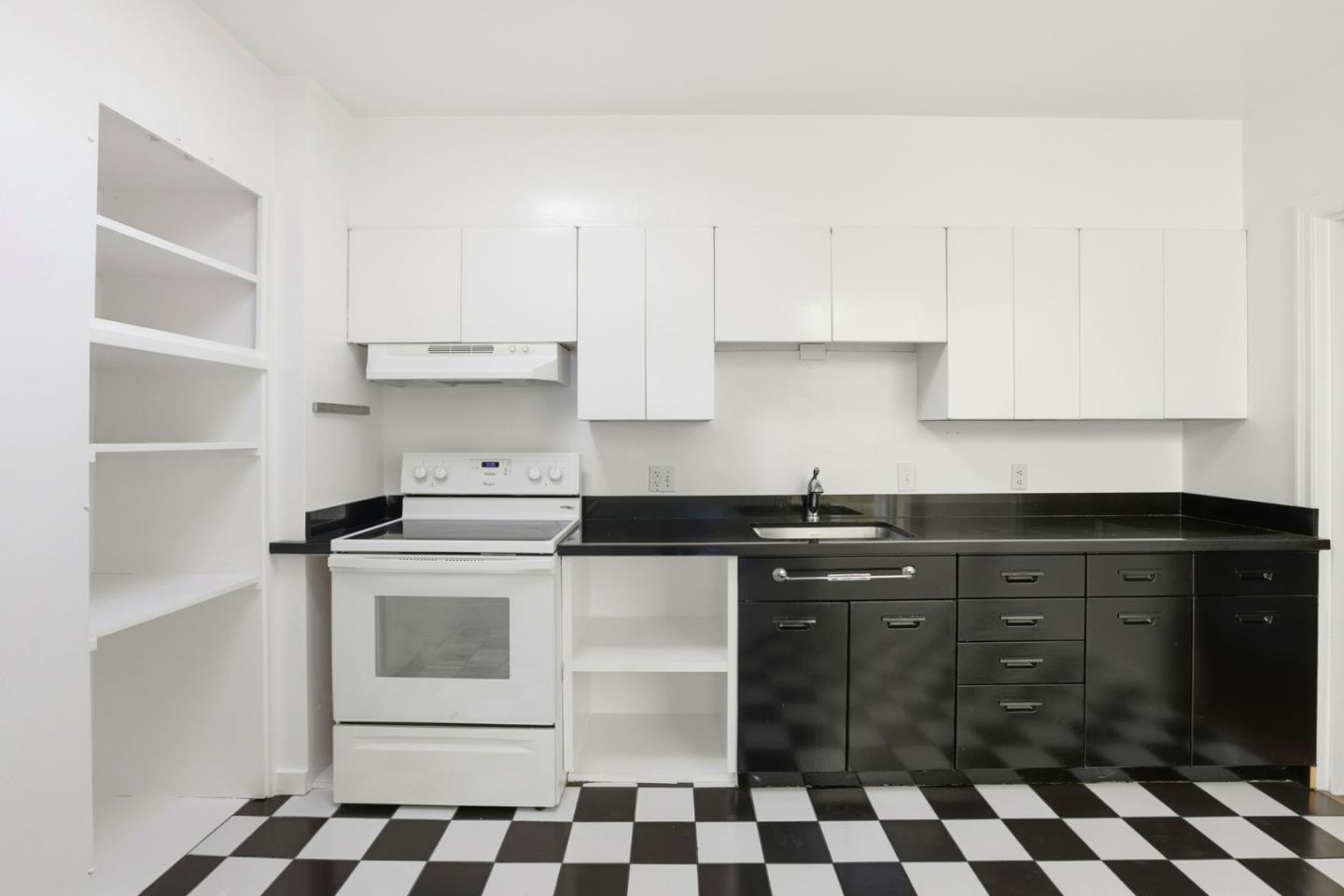 Detail Gallery Image 13 of 46 For 2674 18th Ave, San Francisco,  CA 94116 - 3 Beds | 2 Baths