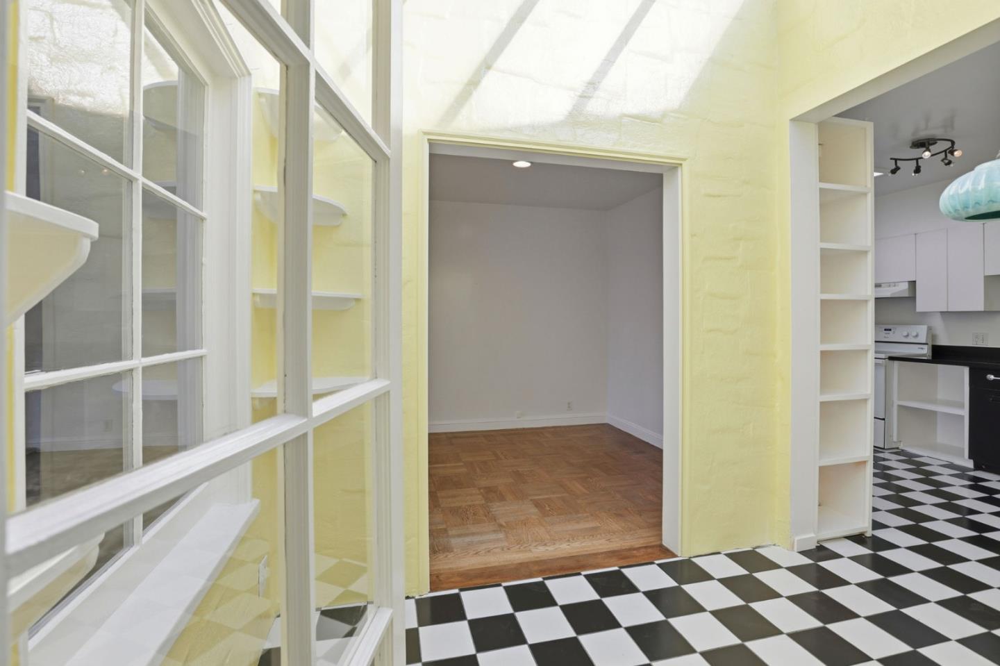 Detail Gallery Image 15 of 46 For 2674 18th Ave, San Francisco,  CA 94116 - 3 Beds | 2 Baths